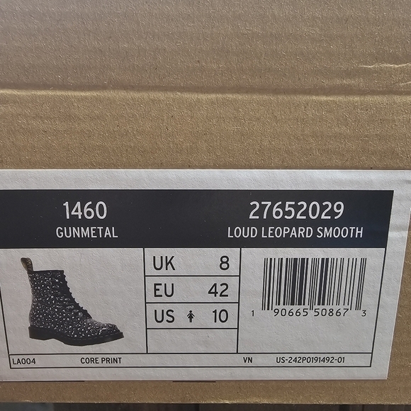 New Dr. Martens 1460 WOMEN'S LEOPARD SMOOTH LEATHER LACE UP BOOTS - Picture 12 of 12